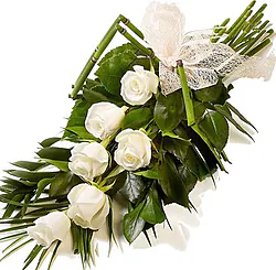 Ramo funerario de rosas blancas